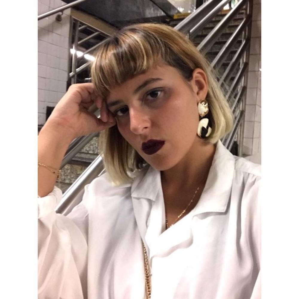 Meet your Posher, Iria